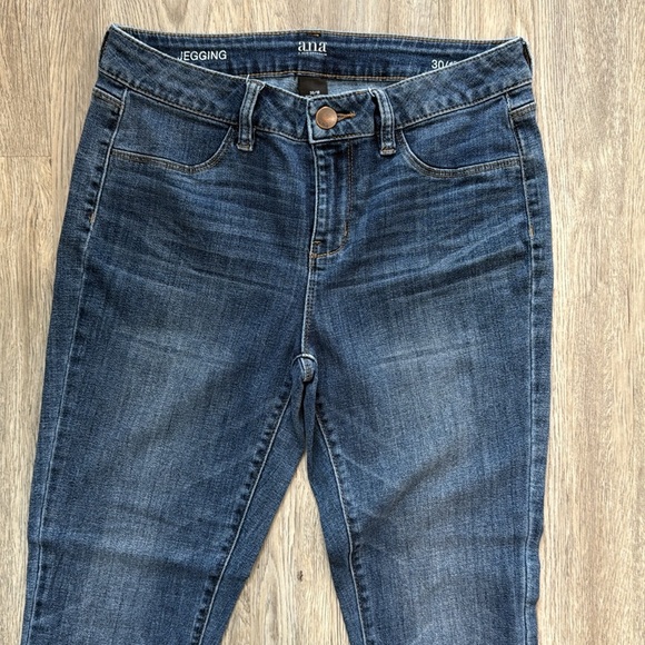 a.n.a. Women's Stretch Skinny Blue Denim jegging Jeans Size 30/10 (H21) - Picture 3 of 6